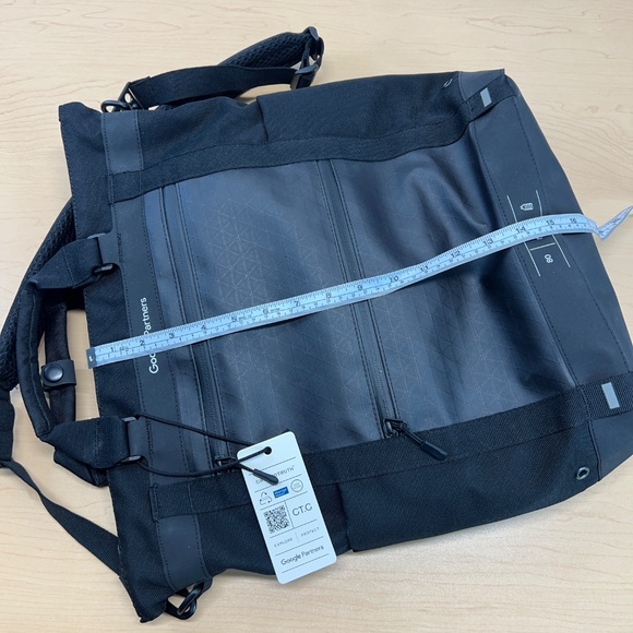 NWT 17L Technical Tote Backpack | RIKR Weatherproof 100% Carbon Neutral Bag main image 10